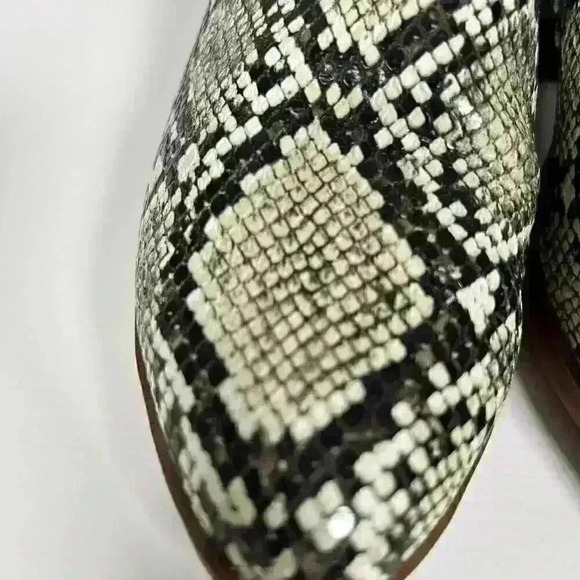 MIA Side Zip Snake Print Chunky Heel Ankle Boots Booties White Black Women 6.5 - Picture 9 of 13
